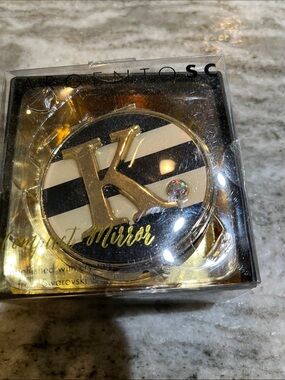 Compact Mirror with Black & White Stripes